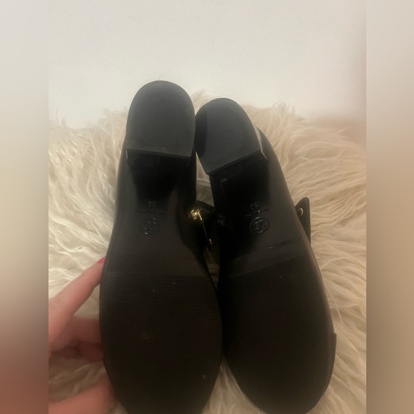 Chanel pearl embellished ankle boots size 39 - Picture 2 of 8